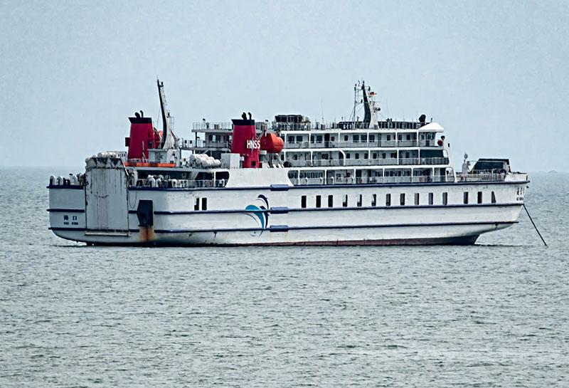 指定地点集合出发,大巴到达码头转坐轮渡前往秀山岛.